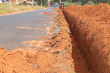 Prefeitura inicia construção de nova rede coletora de água e esgoto