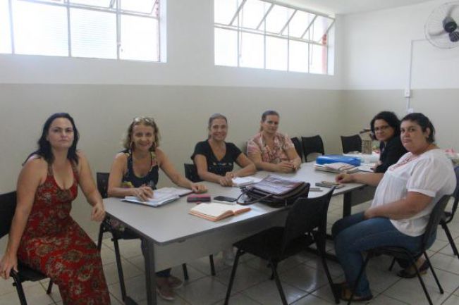 A Primeira-dama Maira de Souza recebeu no último dia 02 a técnica do Fundo Social do Estado de São Paulo.